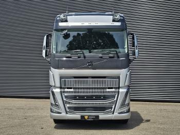 FH 16.750 6x4 / RETARDER / HYDRAULIC / PARKING COOLER